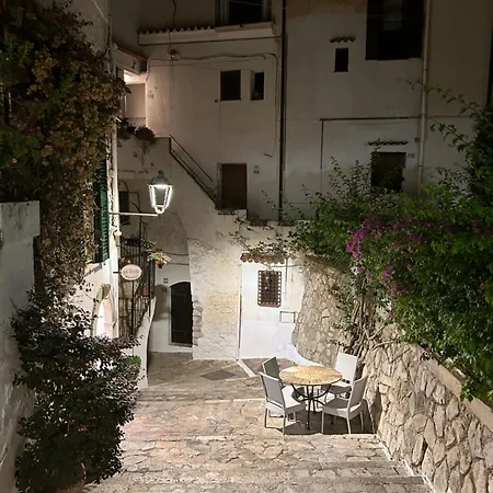 Le Petit * Sperlonga