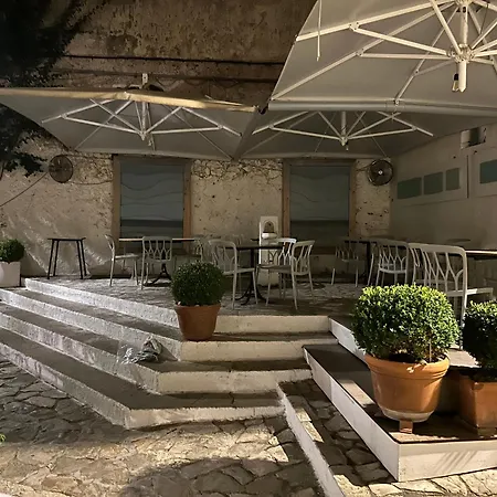Le Petit Apartment *